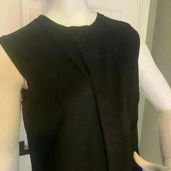 Marc Jacobs Black Pleated Shift Dress Womens Size Medium.     #300 - Picture 5 of 12